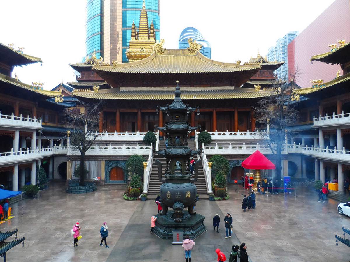 Shanghai longhua temple