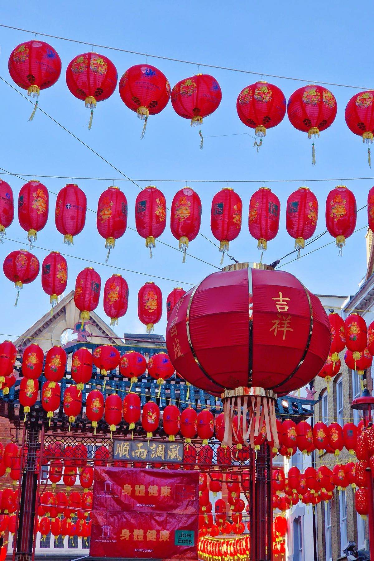 chinatown london chinese lunar new year lanterns