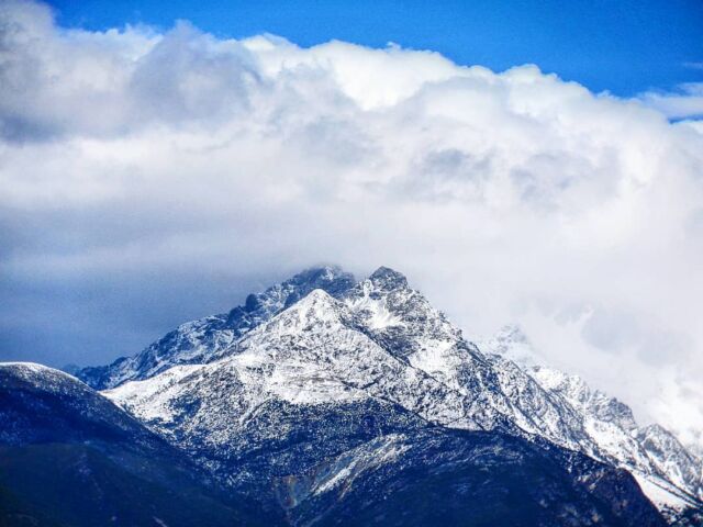 A close up on Jade Dragon Snow Mountain aka Mount Satseto in the local Naxi language.